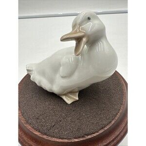 Vintage Nao By Lladro Duck Figurine Made In Spain. Good Condition